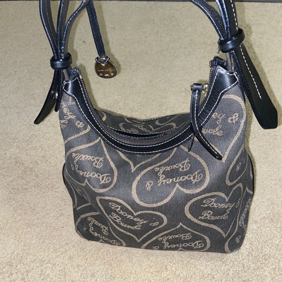 Dooney & Bourke purse - Picture 2 of 12